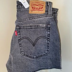 Levi’s Size 26 501 shorts - Lady Grey